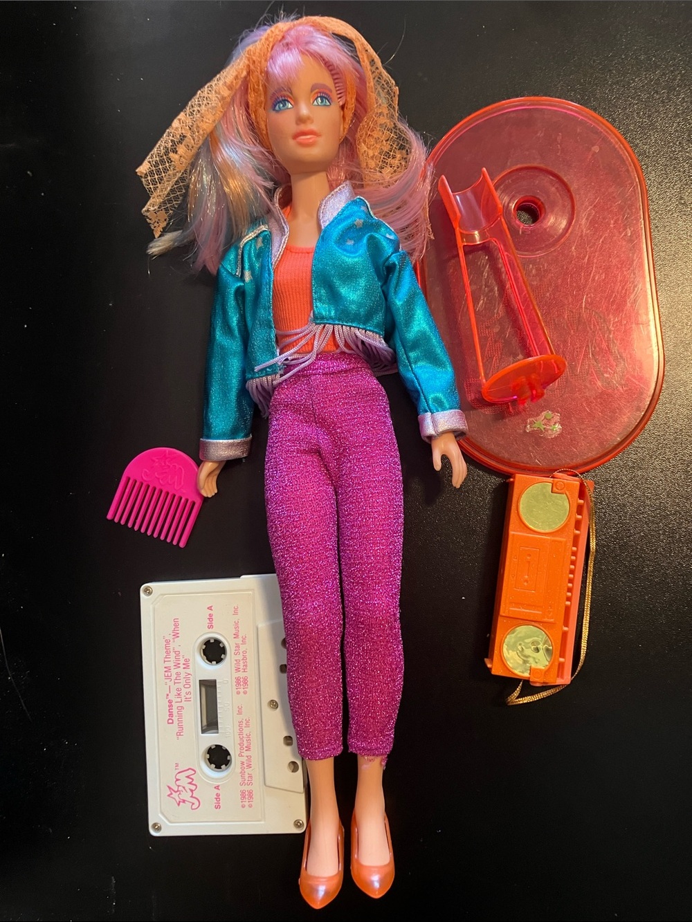 Hasbro ~ Danse of the Holograms Doll